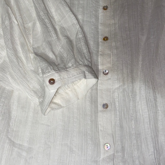 Calista white blouse - Picture 2 of 3